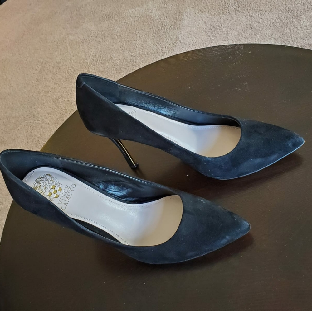 Vince Camuto pumps 10